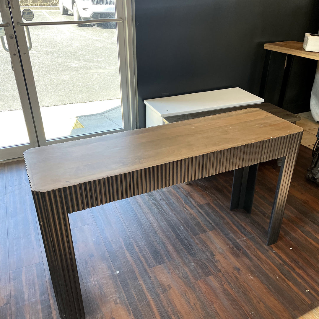 2 Tone Console Ribbed Black and Natural - Sample